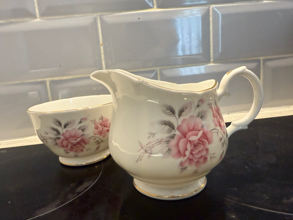 Duchess China. Milk Jug & Sugar Bowl image 7
