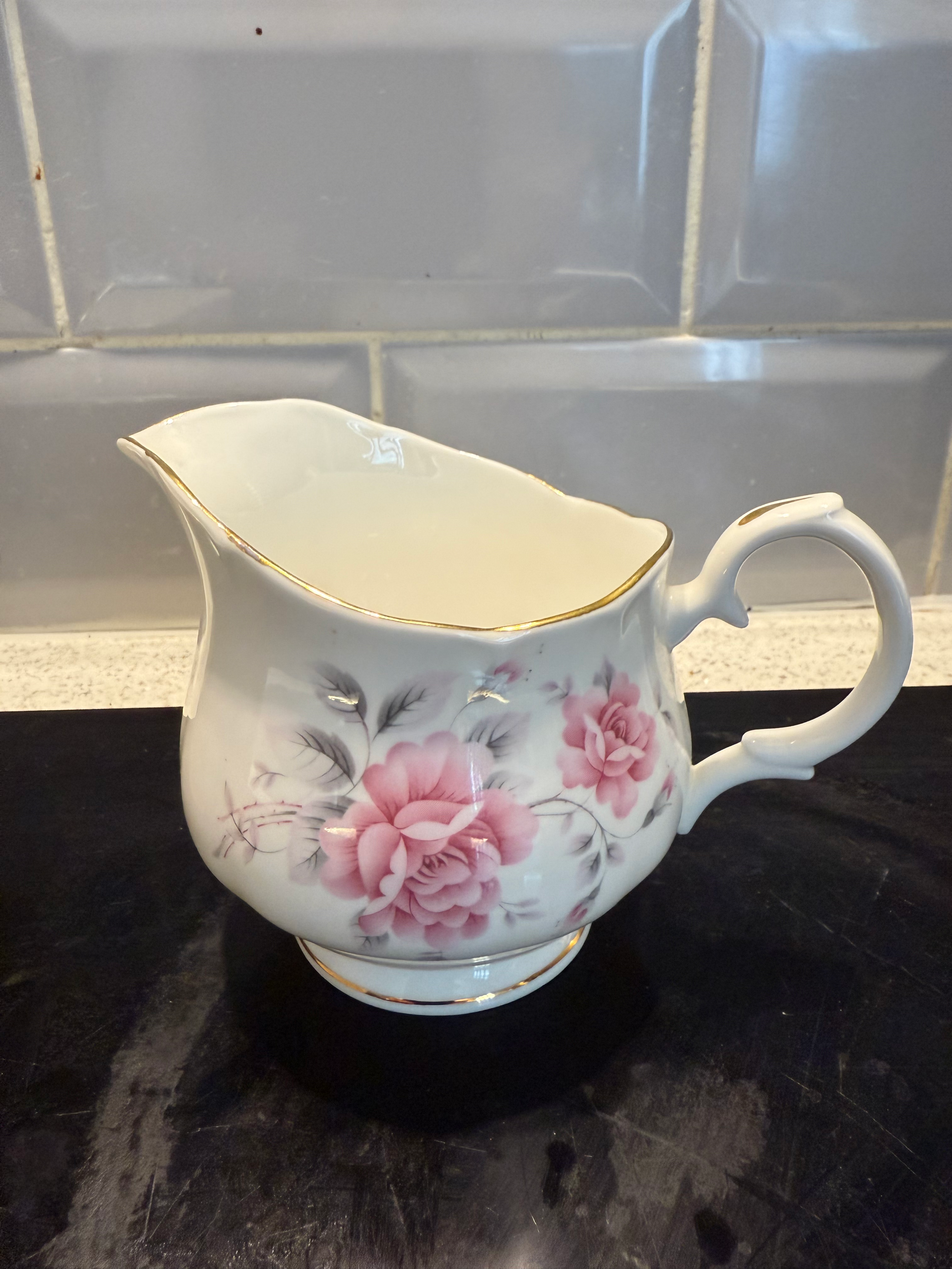 Duchess China. Milk Jug & Sugar Bowl image 2