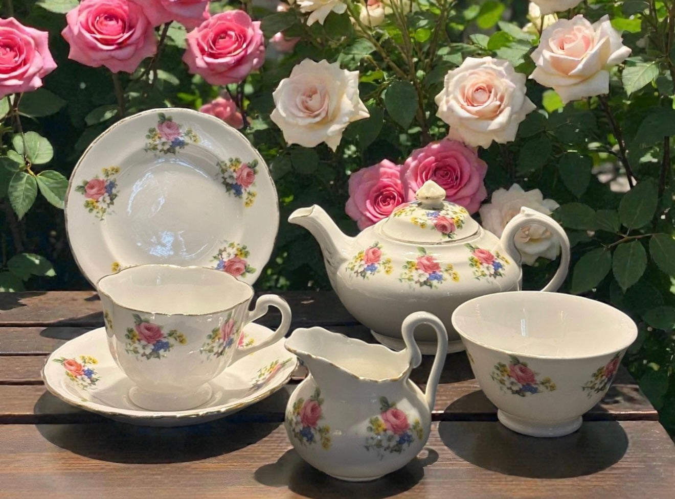 English Bone China - Tea For One Teaset  image 0