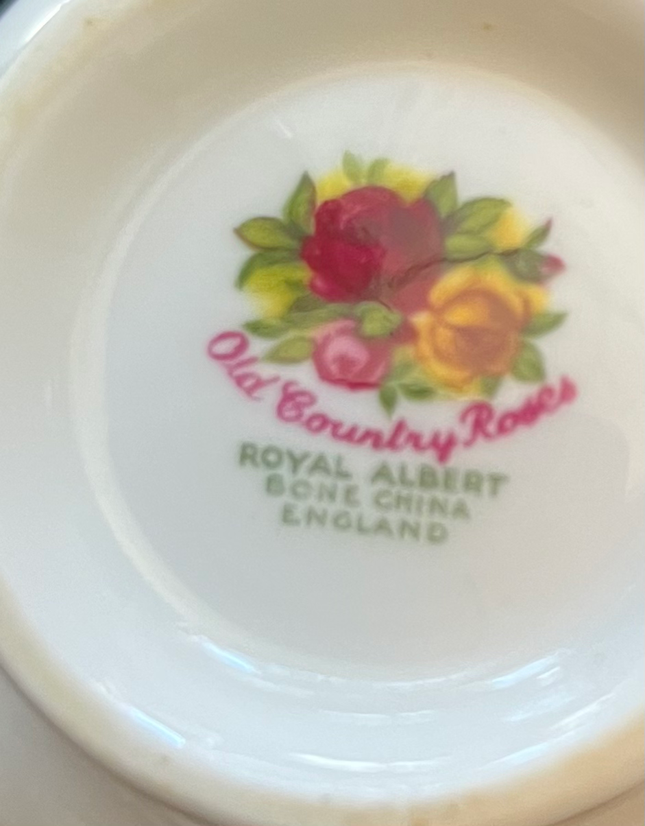 Royal Albert Old Country Roses Trio image 2