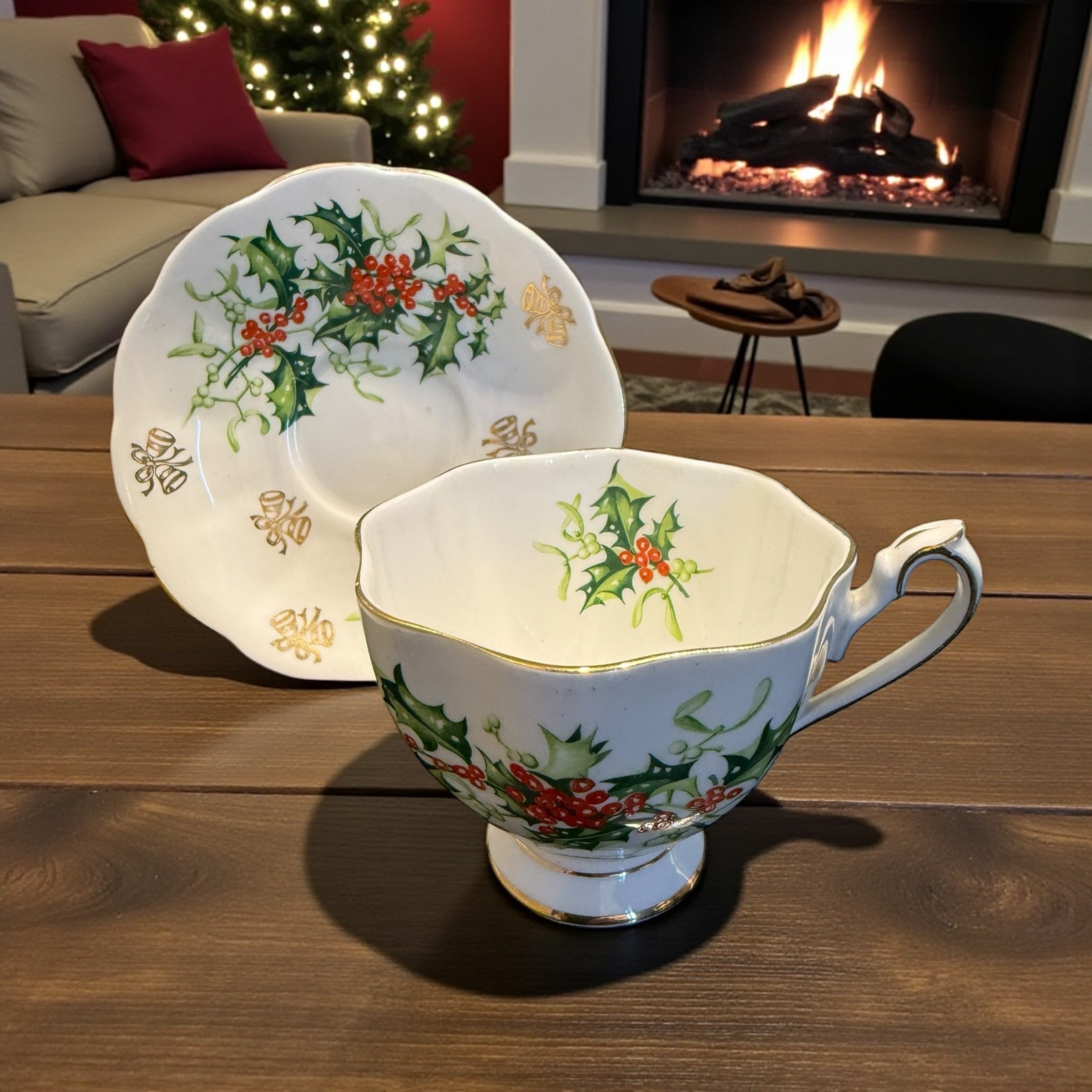 Christmas Teacup & Saucer image 0