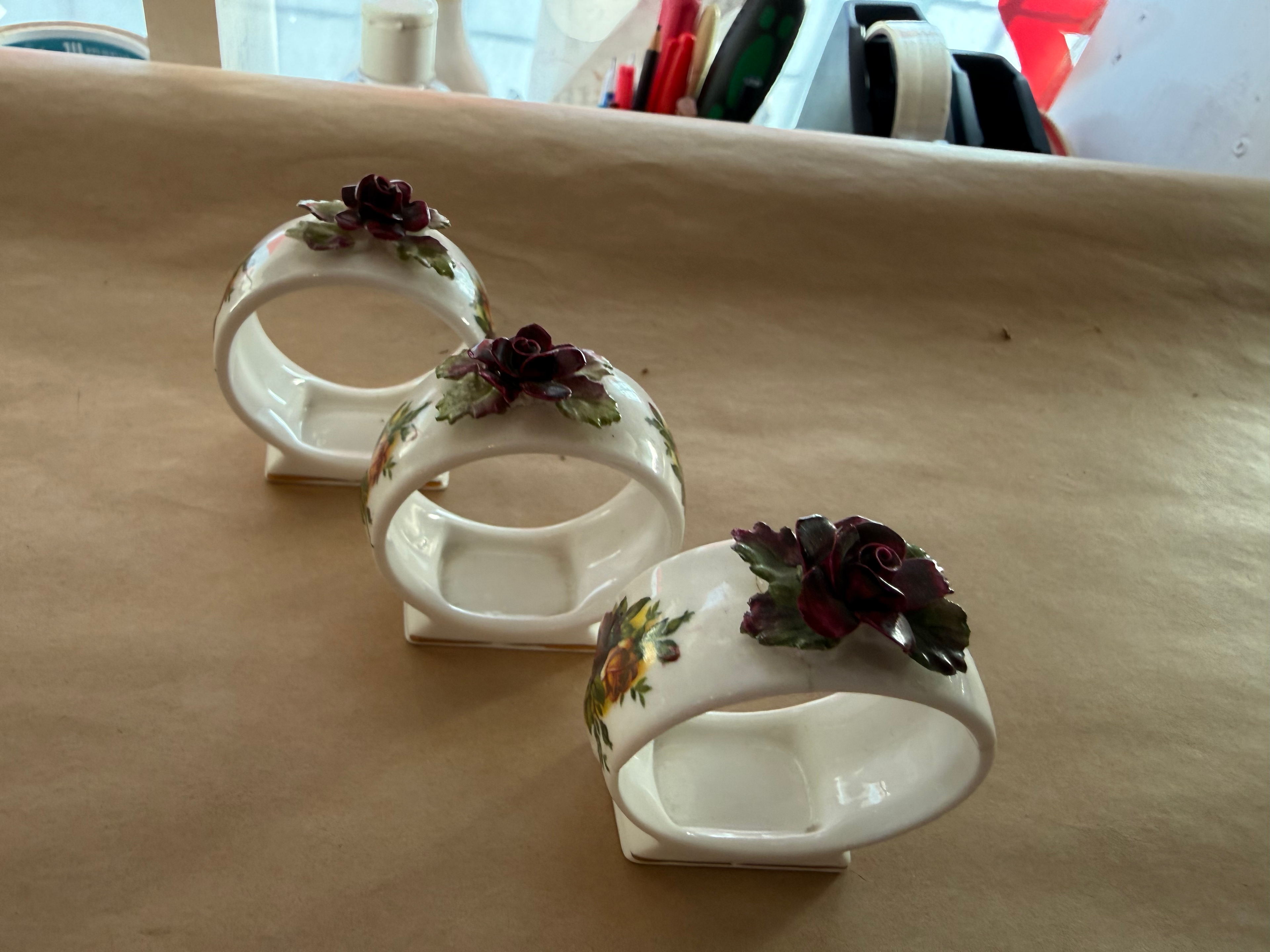 Royal Albert. Napkin Rings. Set 3 image 3