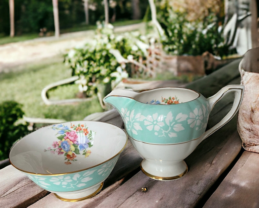 Bone china creamer jug & bowl image 0