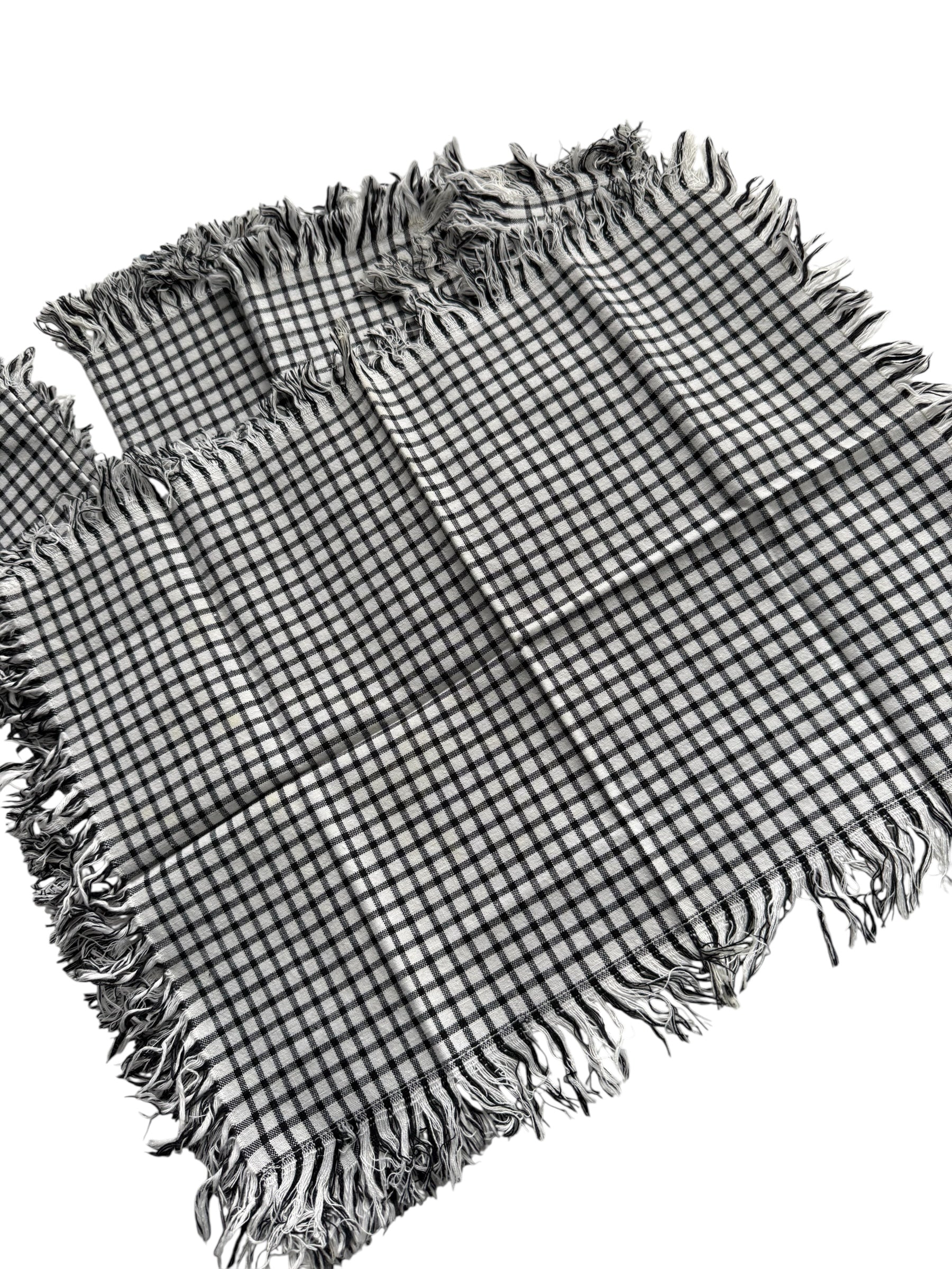Vintage Napkin/place mat Set. image 2