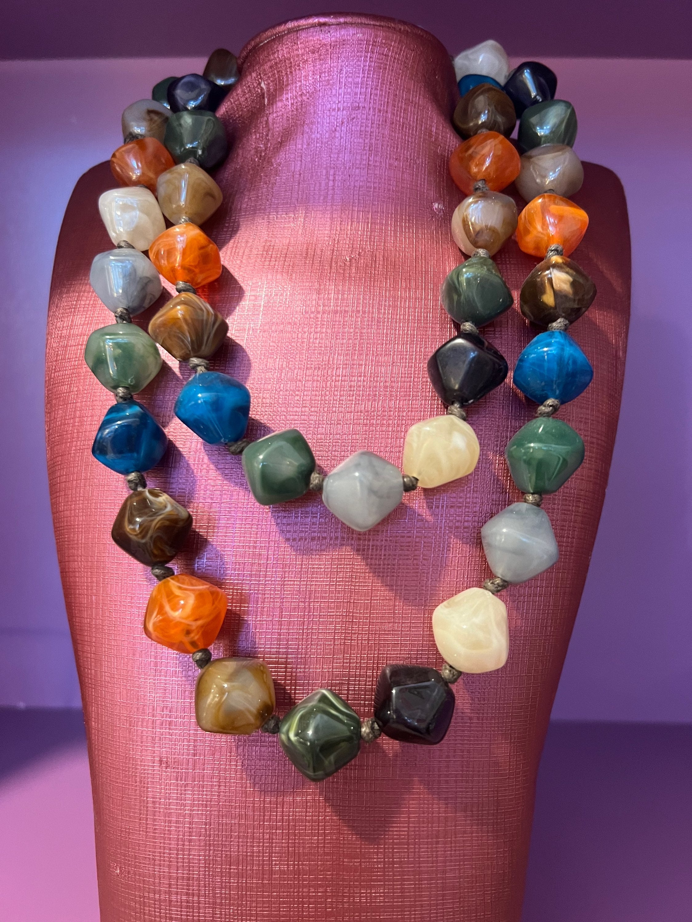 Costume Jewellery Necklace image 0