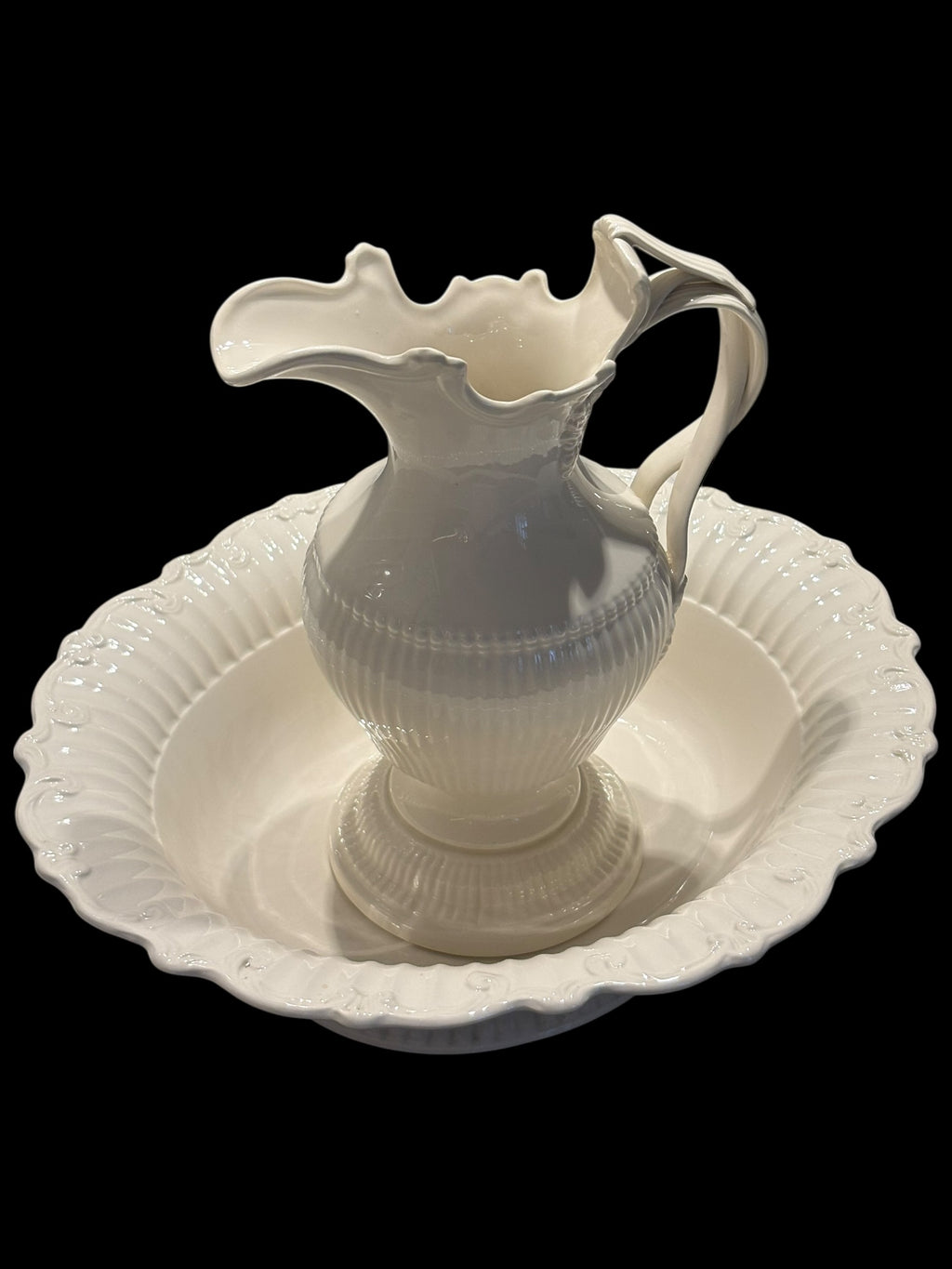 Leeds Creamware Jug & Bowl image 1