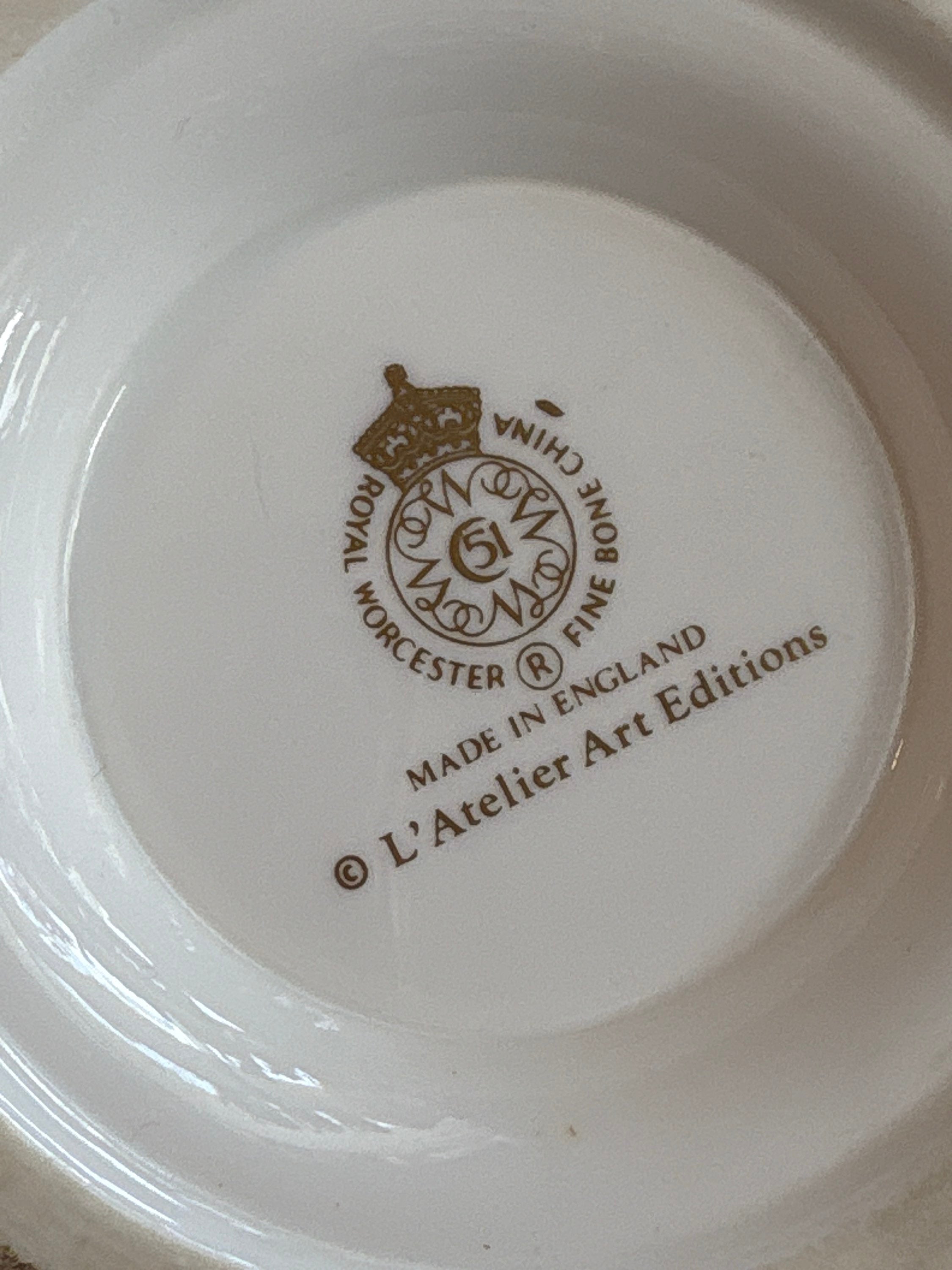 Royal Worcester L'Atelier Art Editions “Prince of Wales& Lady Diana” image 2