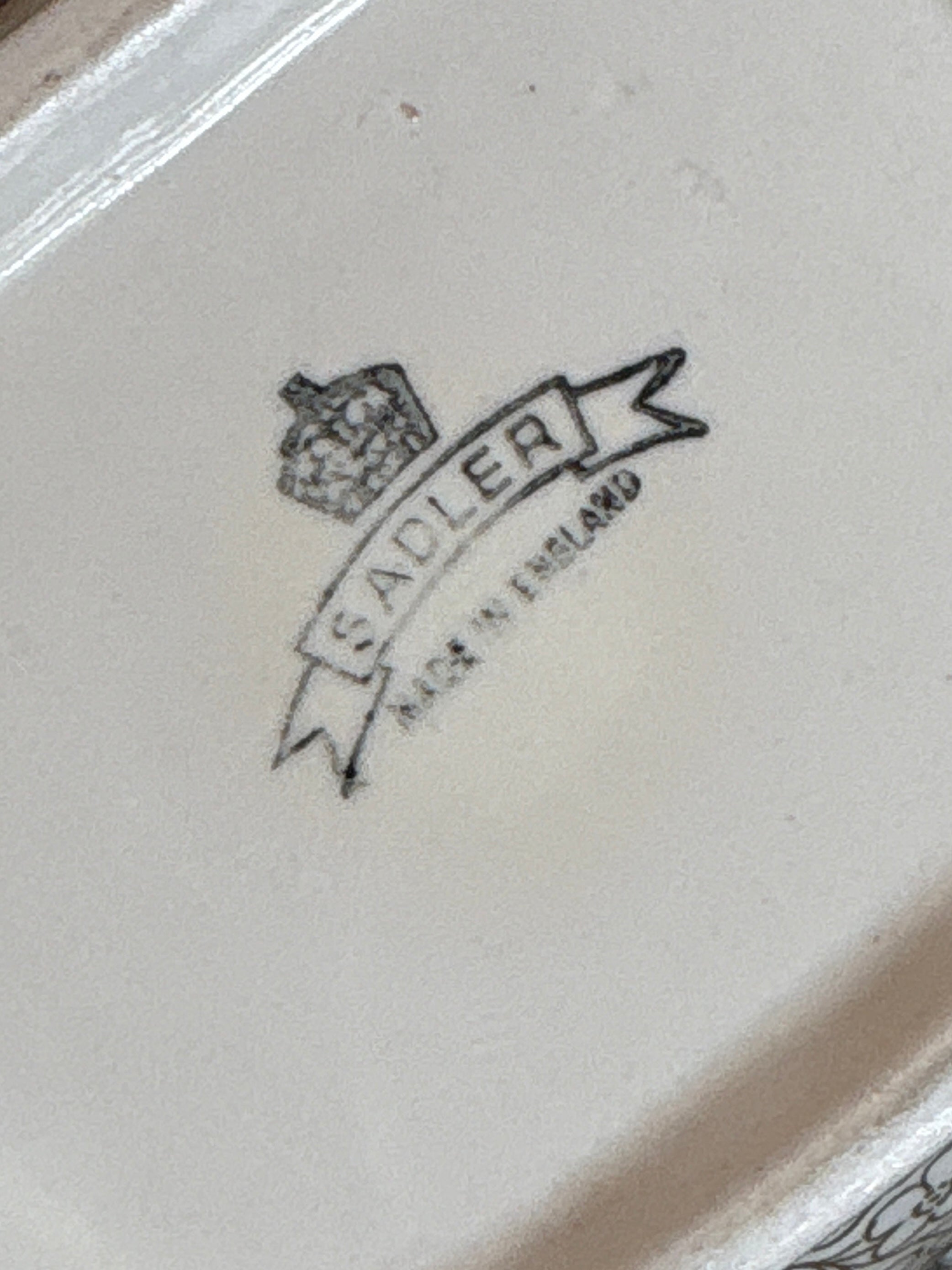 Sadler Crinoline Lady Teapot  image 1