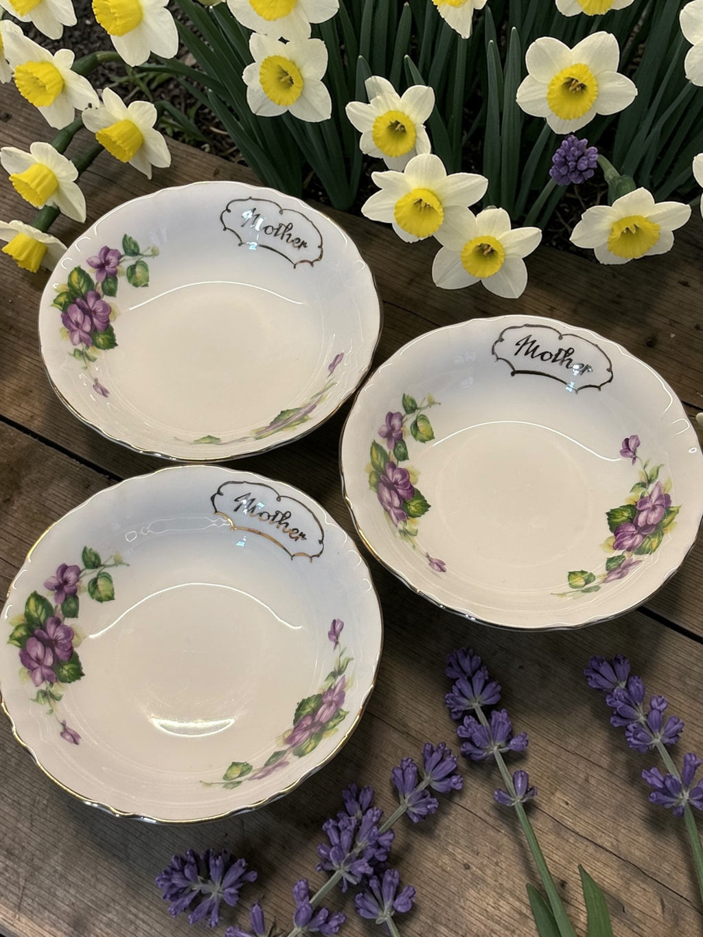 Royal Vale ‘Mother’ Bowls image 1