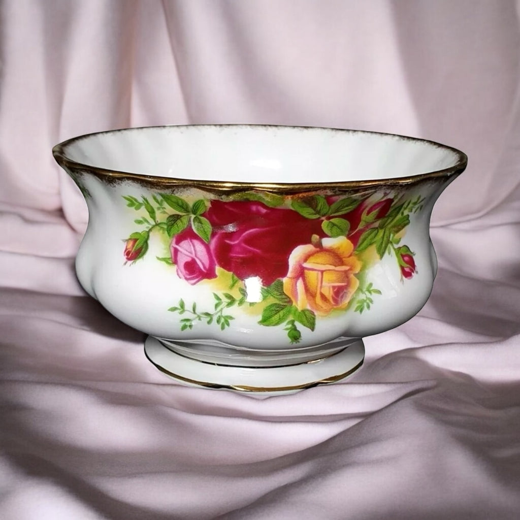 Royal Albert. Old Country Roses. Sugar Bowl. First Quality image 0