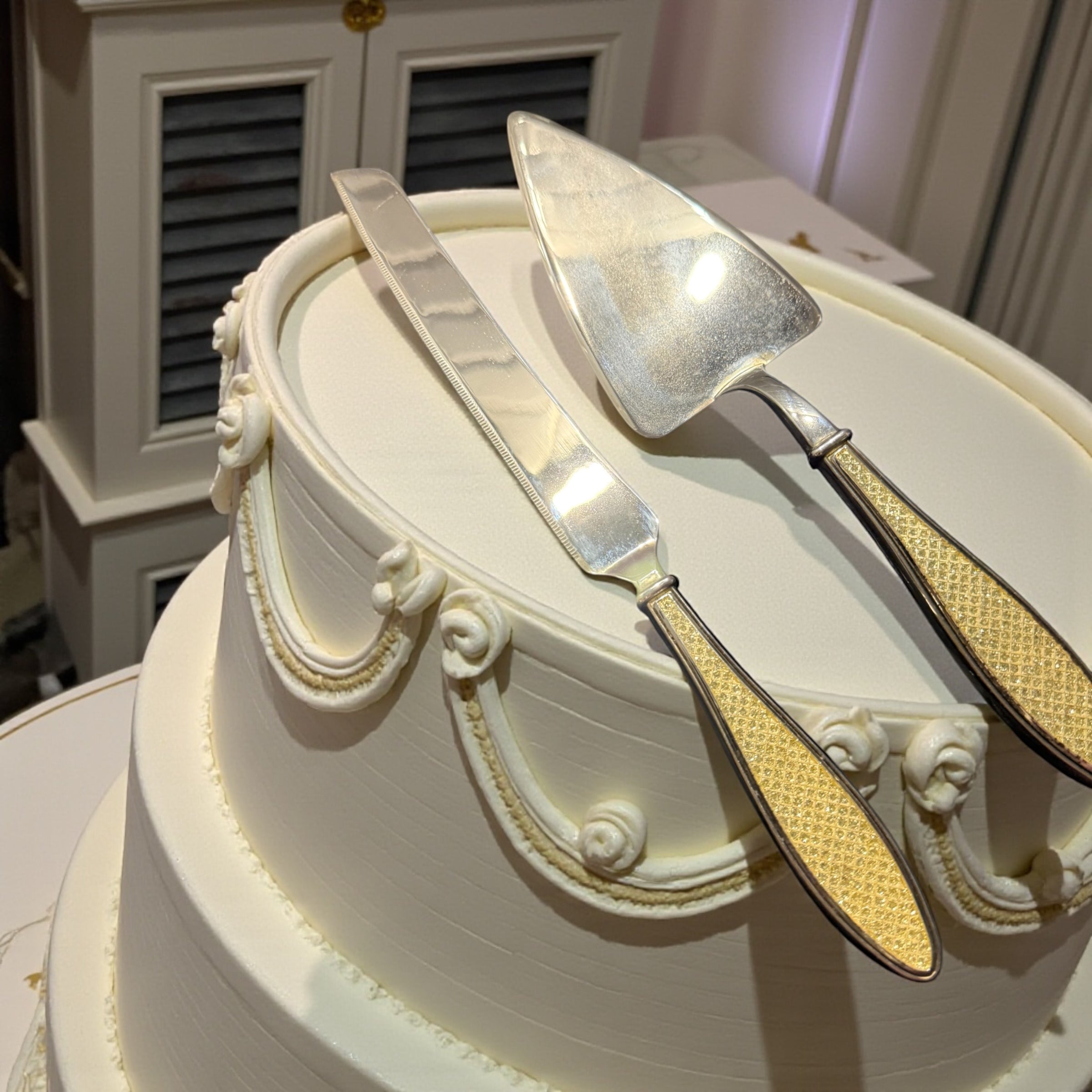 Vintage Cutlery Cake Knife & Server image 2