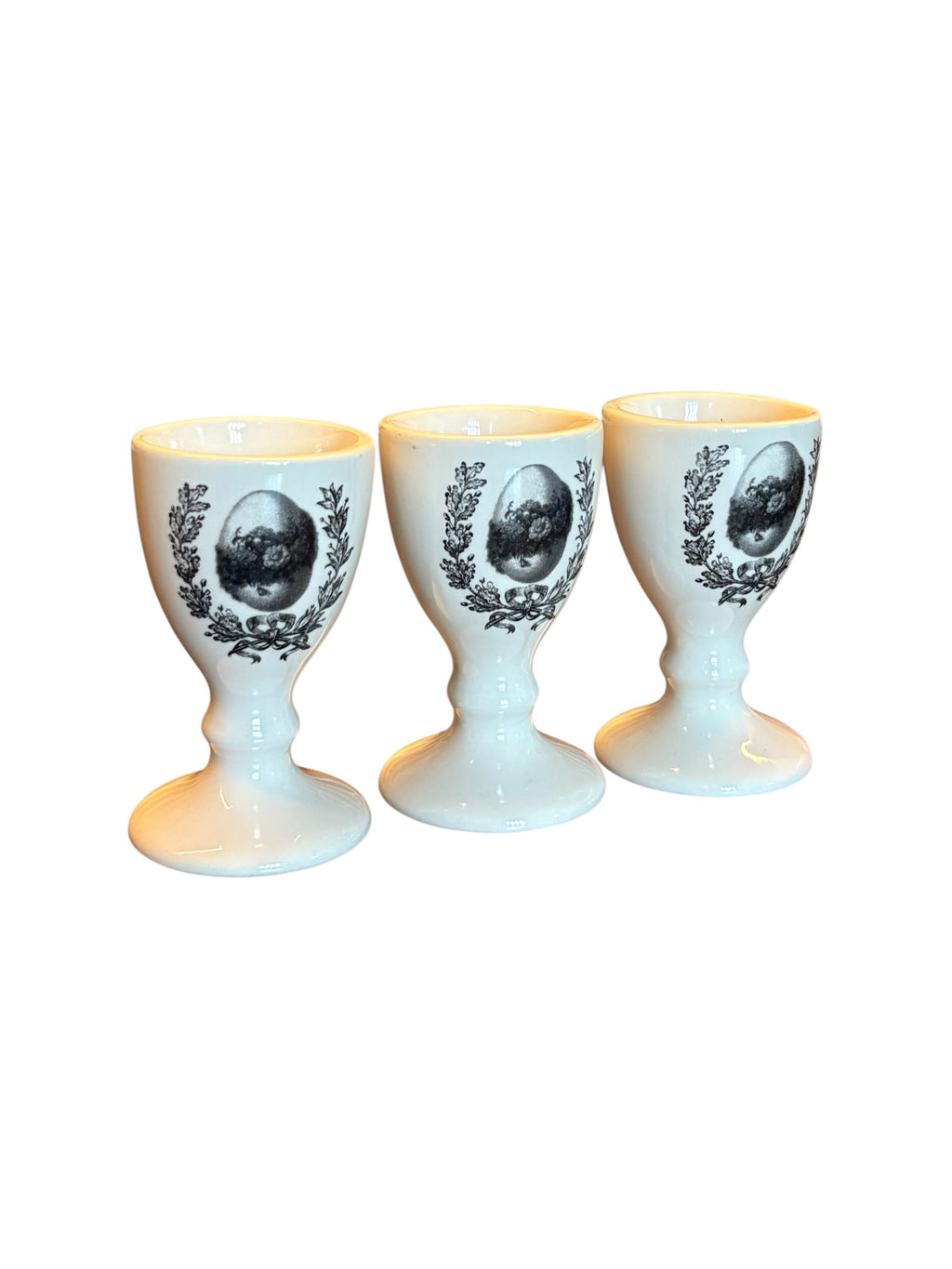 Pedestal Design Set of 3 Egg Cups  image 0